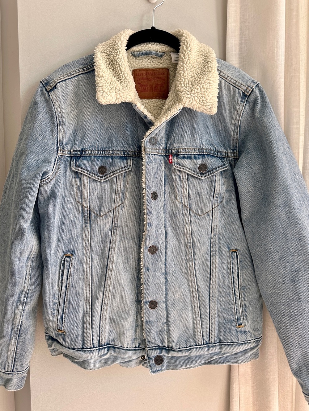 Women’s Levi's Light Blue Denim Shearling Sherpa Jacket with Cream Collar, S